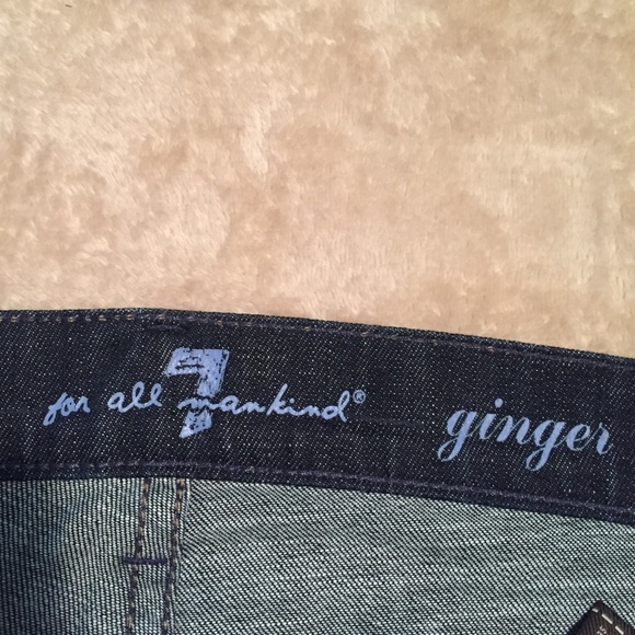 7 for all Mankind denim shorts - Picture 4 of 7